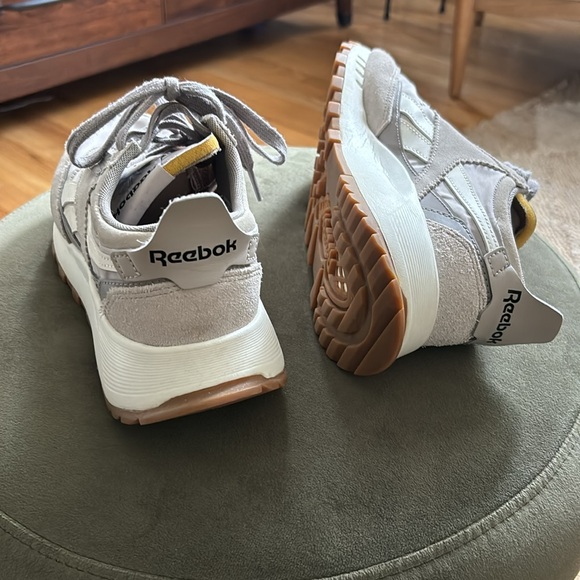 Grey Reebok Sneakers - Picture 4 of 4